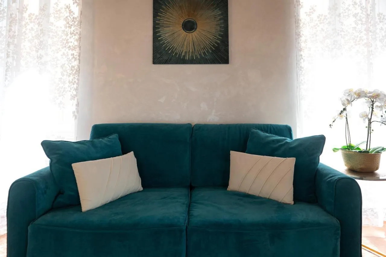 Campo De Fiori Chic Apartment Rome Italy